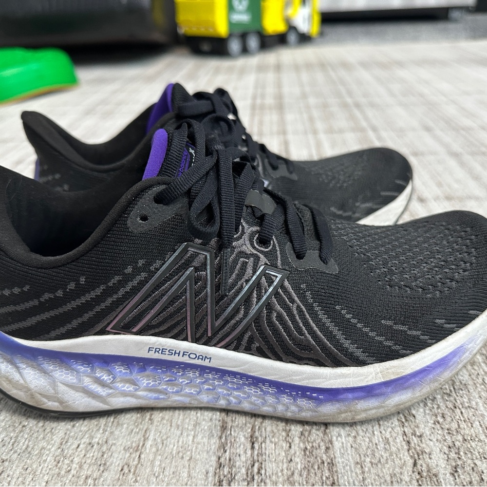 New Balance Women's Black and Purple Athletic Shoes